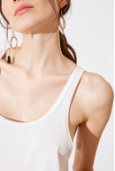 MUSCULOSA C/R WAYNE