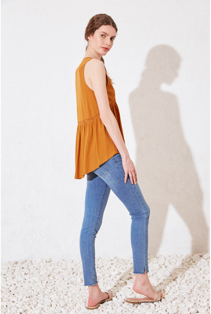MUSCULOSA C/R MAGNOLIA