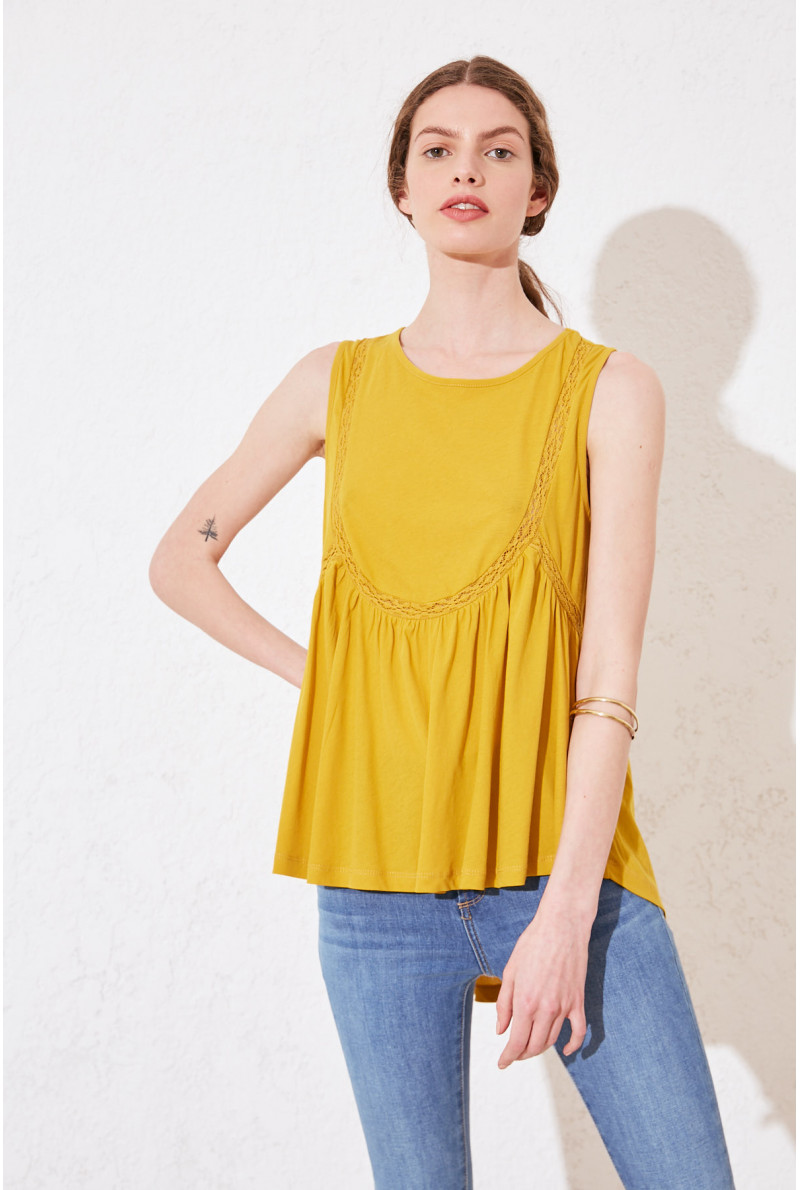 MUSCULOSA C/R MAGNOLIA
