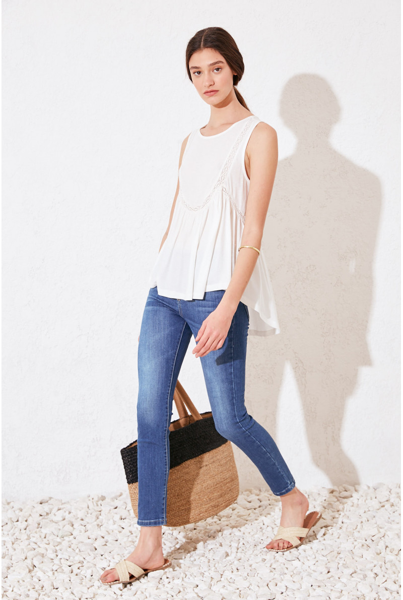 MUSCULOSA C/R MAGNOLIA
