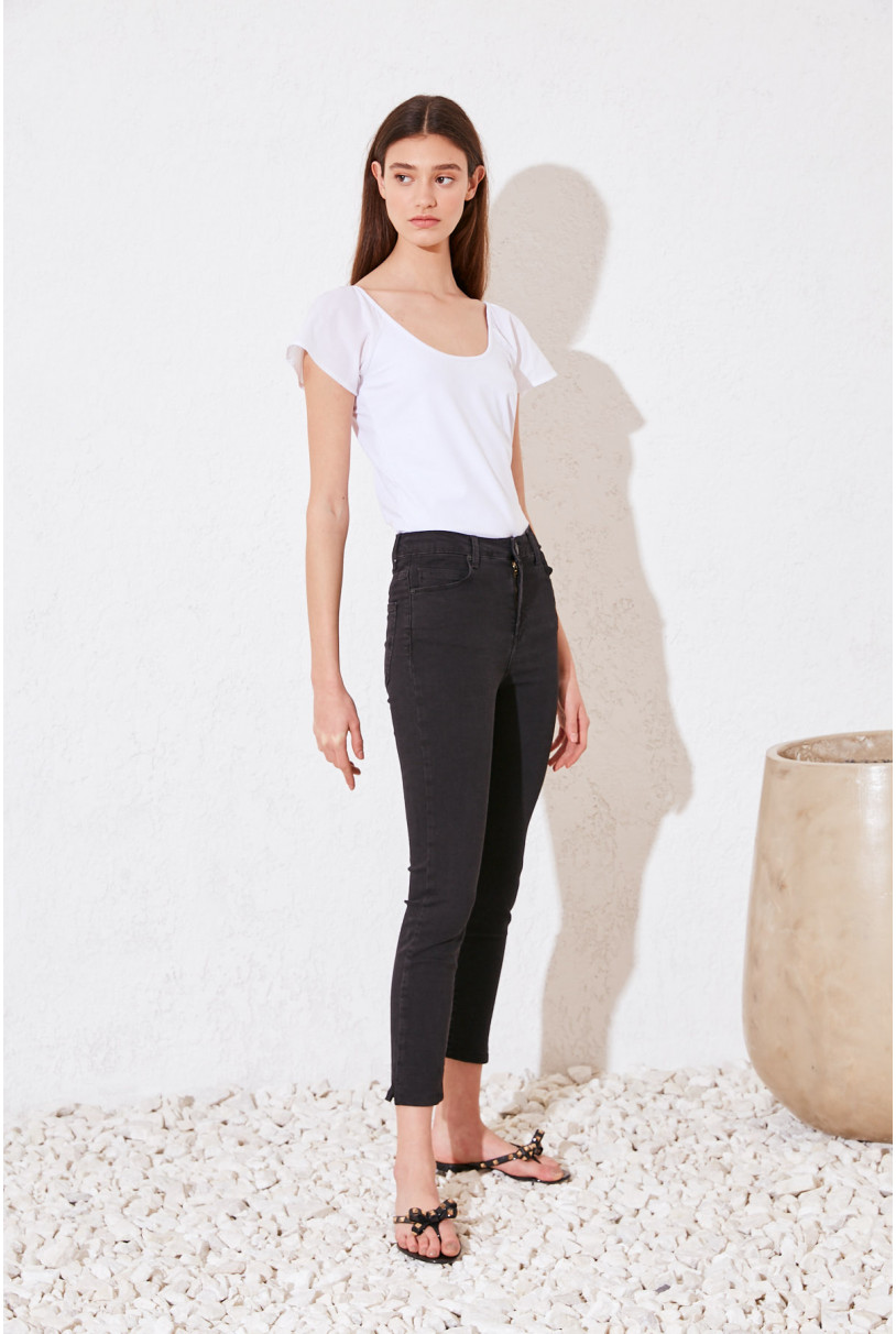 REMERA C/R M/C KUNIS