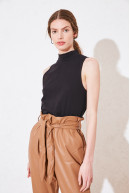 AMERICANA POLERA GABLE