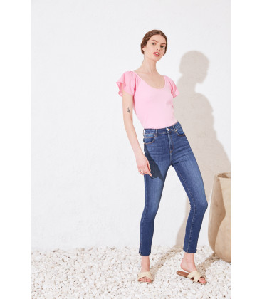REMERA C/R M/C KUNIS