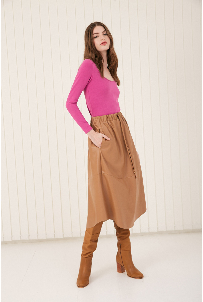 REMERA C/CUADRADO M/L MOORE