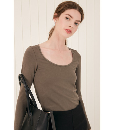 REMERA C/CUADRADO M/L MOORE