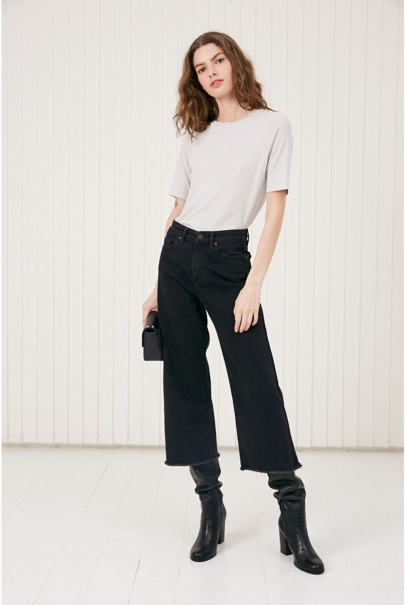 REMERA C/R M/CODO BONO