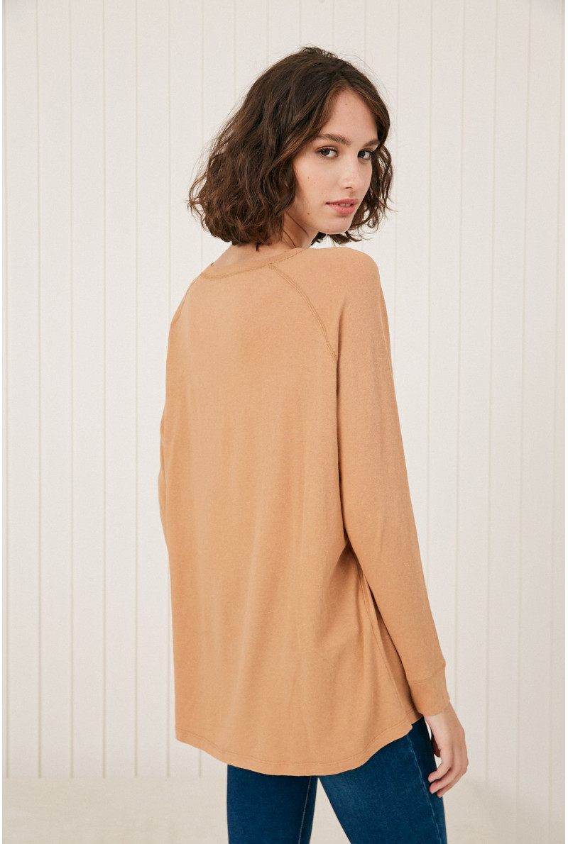 REMERA C/R M/RAGLAN TAYLER