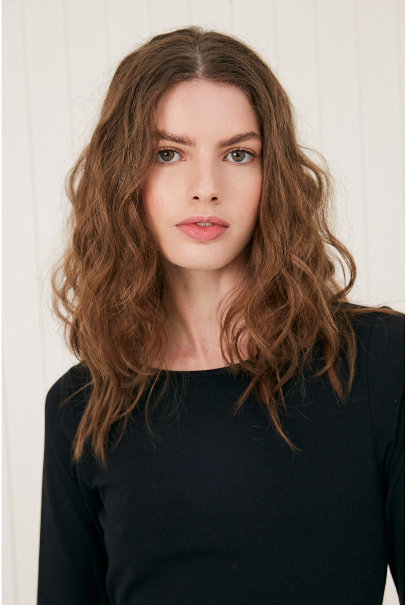 REMERA C/R 3/4 GRACE