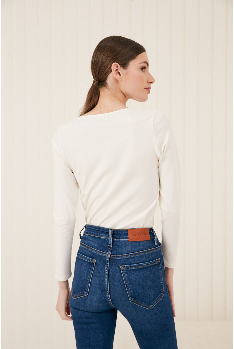 REMERA C/CUADRADO M/L MOORE