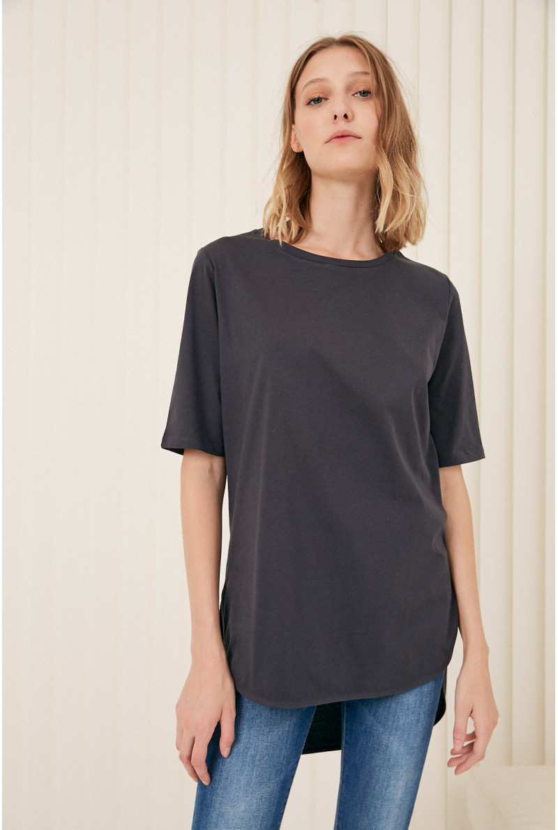 REMERA C/R M/CODO ELLA