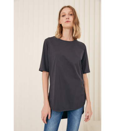 REMERA C/R M/CODO ELLA