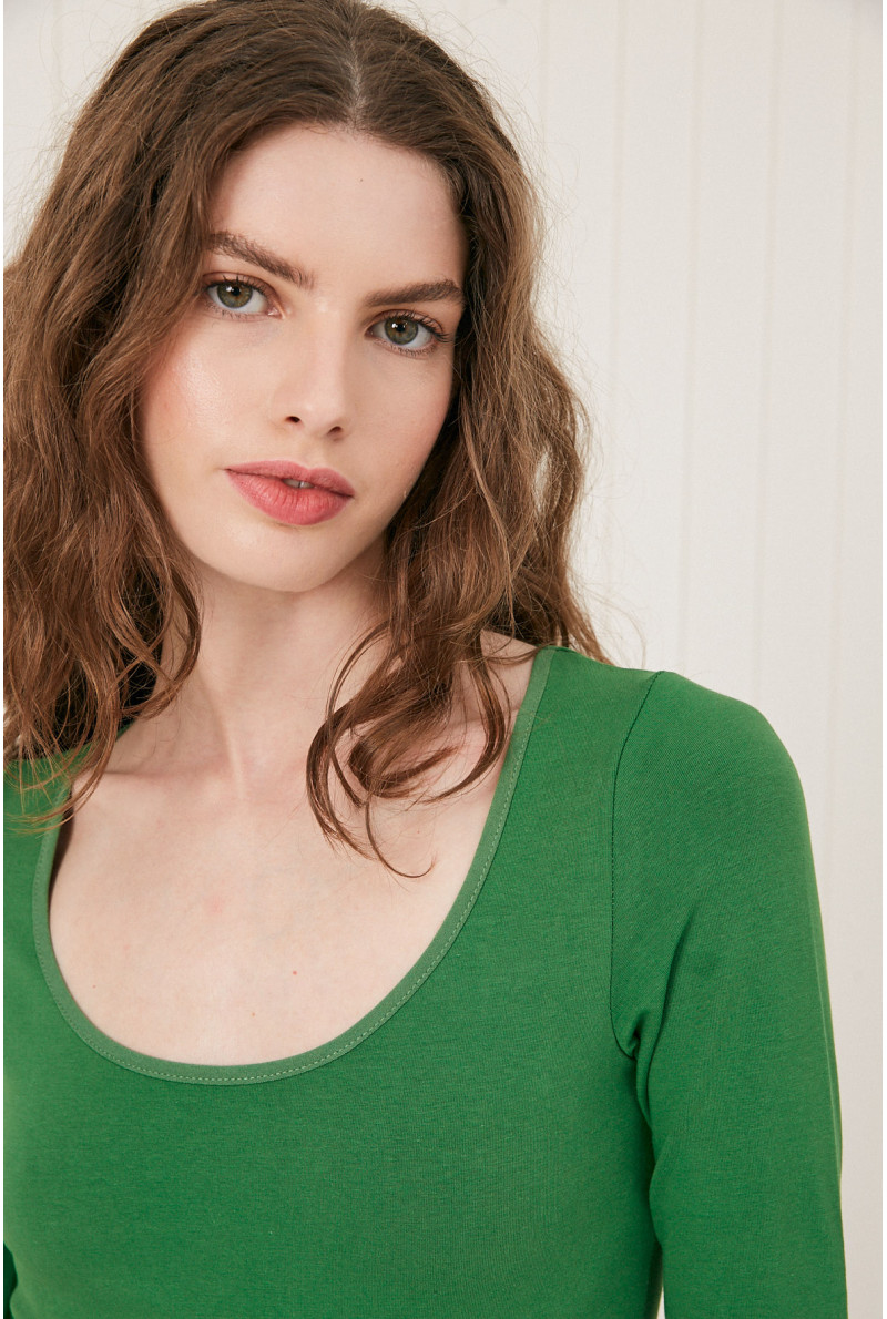 REMERA C/CUADRADO M/L MOORE