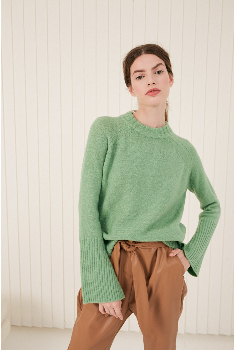 SWEATER C/R M/L QUEEN