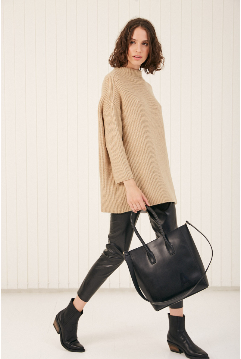 SWEATER C/R M/L MOORE