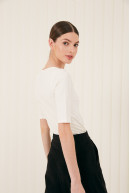 REMERA C/CUADR M/CODO MOORE