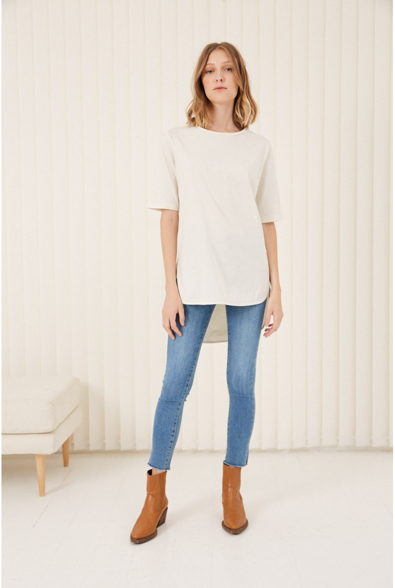 REMERA C/R M/CODO ELLA