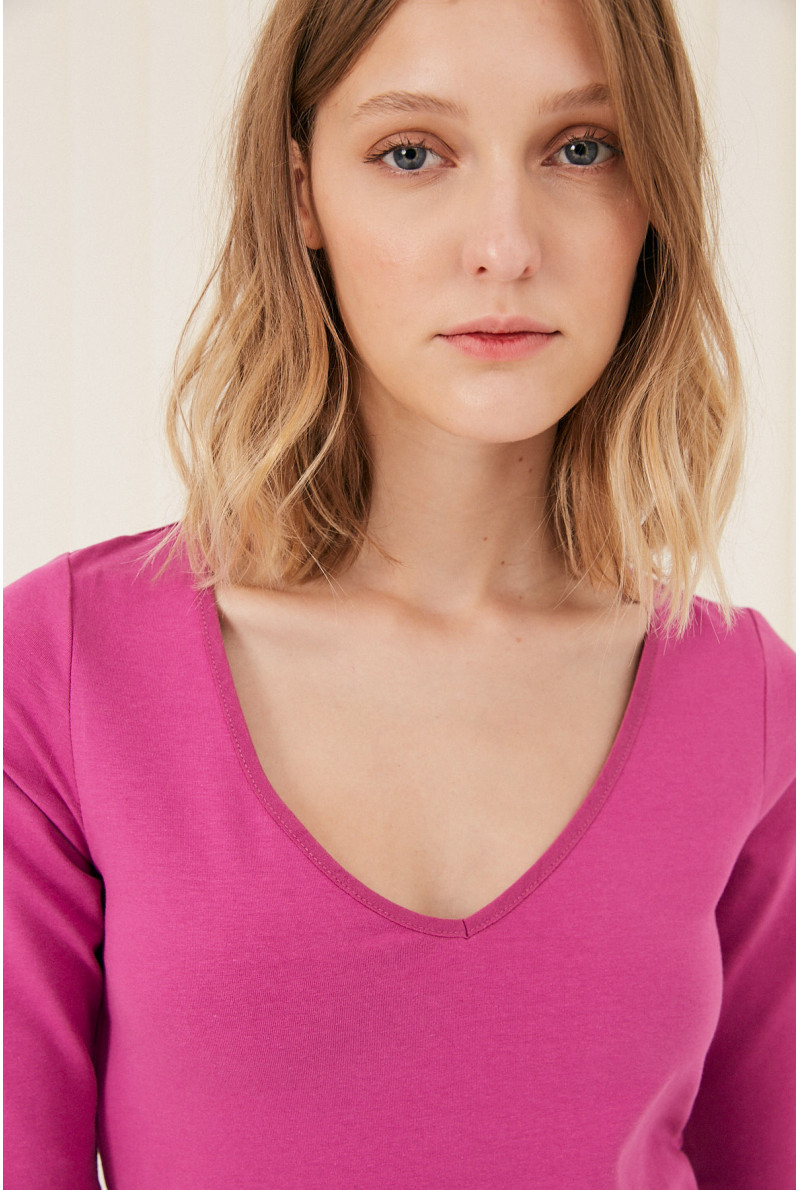 REMERA V M/CODO ARETHA