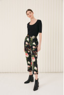 REMERA C/CUADR M/CODO MOORE