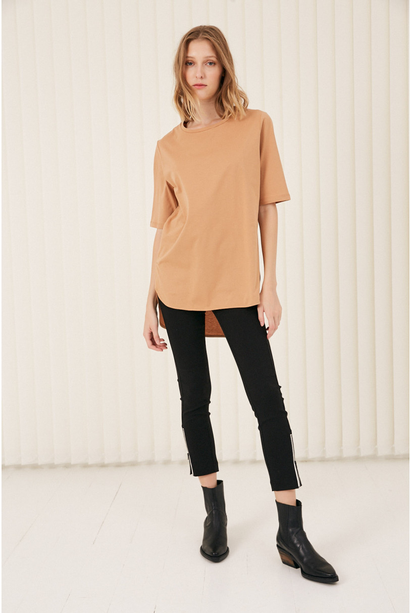 REMERA C/R M/CODO ELLA