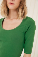 REMERA C/CUADR M/CODO MOORE