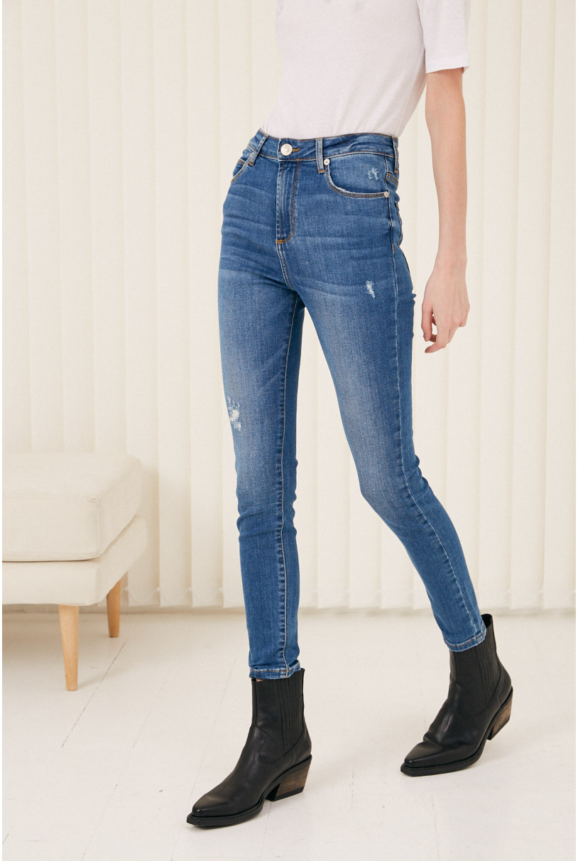 JEAN JANE ROTURAS AZ.   123-131