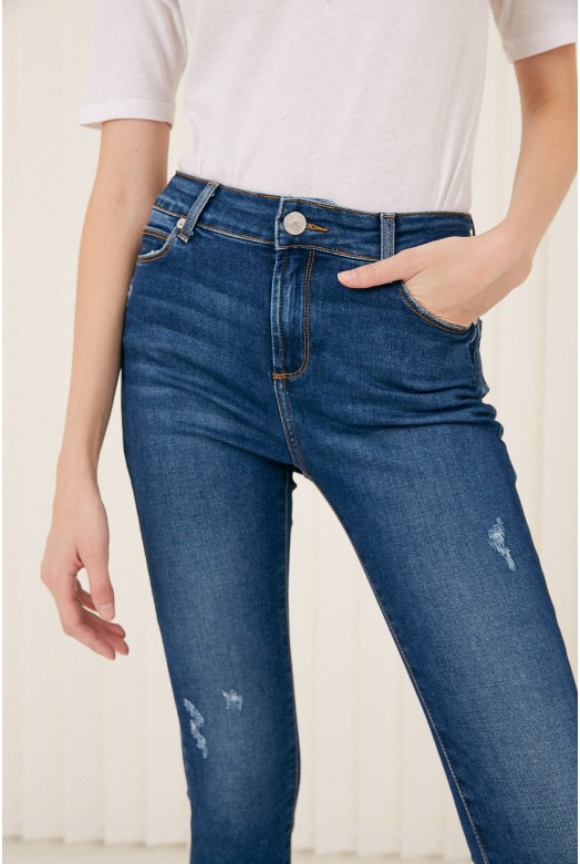 JEAN MILLER DESFLECADO CON ROTURAS