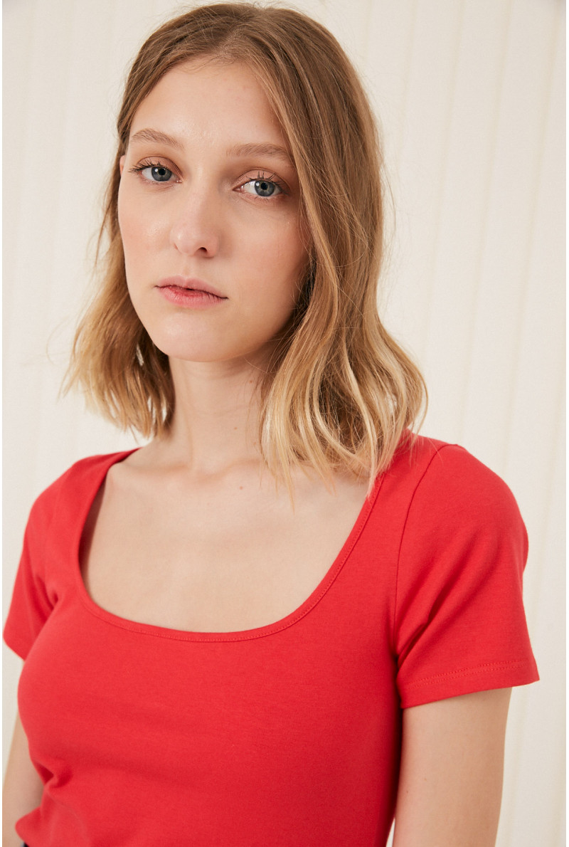 REMERA C/CUADRADO M/C CEZANNE