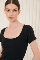 REMERA C/CUADRADO M/C CEZANNE