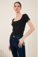 REMERA C/CUADRADO M/C CEZANNE