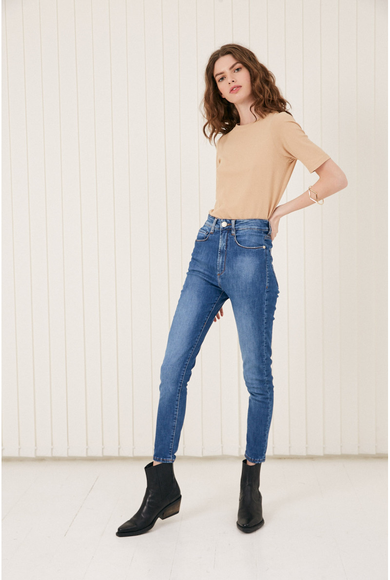 REMERA C/R M/CODO BONO